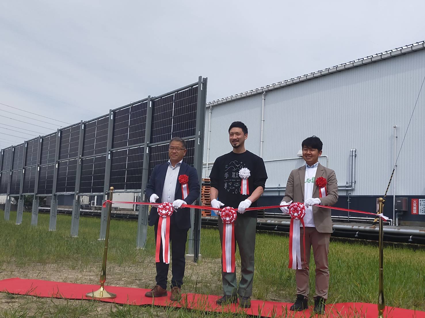 石川県白山市にて垂直型ソーラーシェアリング　竣工式実施